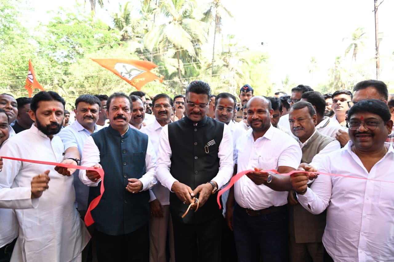 डहाणू फेस्टिवल: पर्यटन और बस सुविधा को लेकर मंत्री सरनाईक का बड़ा ऐलान |