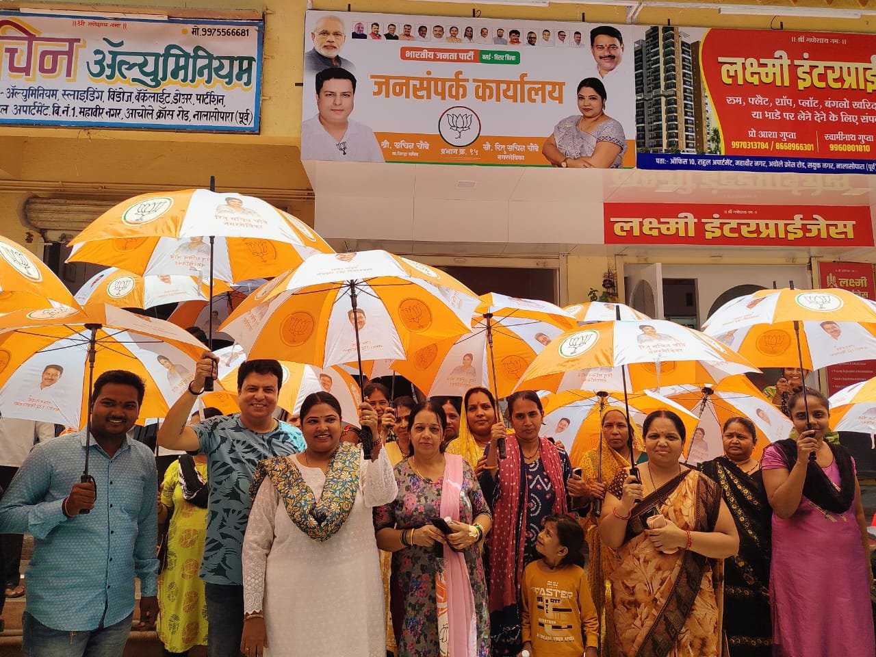 मानसून से पहले संयुक्त नगर में मुफ्त छाता वितरण अभियान, 300 नागरिक हुए लाभान्वित |