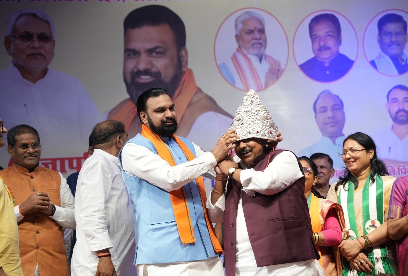 बिहार में ‘माटी कला बोर्ड’ के गठन की ऐतिहासिक घोषणा: प्रजापति समाज में खुशी की लहर, पटना सम्मेलन में सीएम सम्राट चौधरी का हुआ भव्य अभिनंदन |