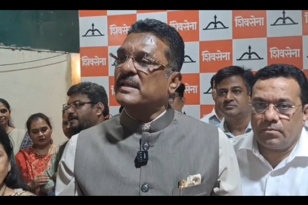 नवरात्रि में किसानों की मदद की अपील, मंत्री प्रताप सरनाईक ने मंडलों से सामाजिक पहल का आग्रह किया |