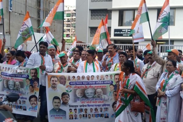 SIR के विरोध में वसई-विरार कांग्रेस का प्रदर्शन, मुख्य चुनाव आयुक्त के इस्तीफे की मांग |